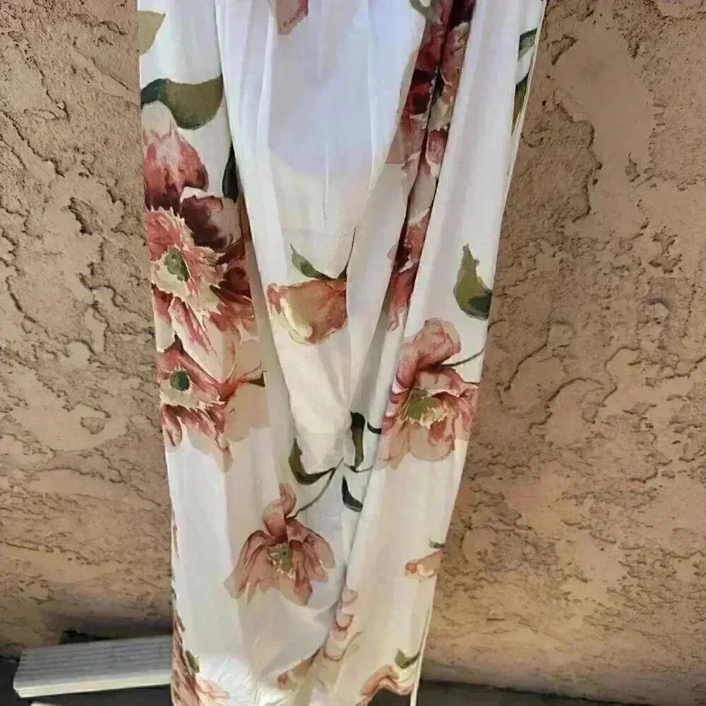 showpo shine through maxi dress in white floral - Picture 8 of 13